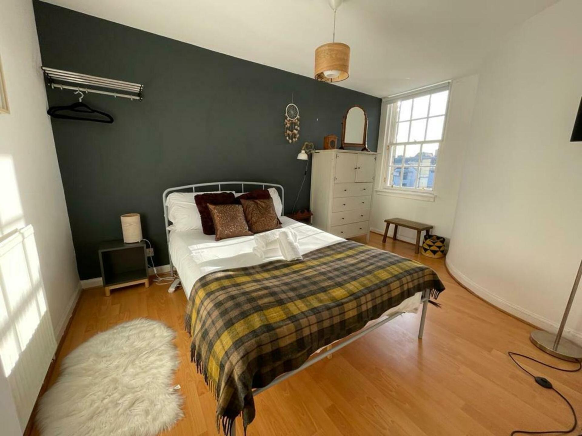 Charming 3 Bedroom Apartment In The Heart Of Vibrant Old Town EDI Exterior photo